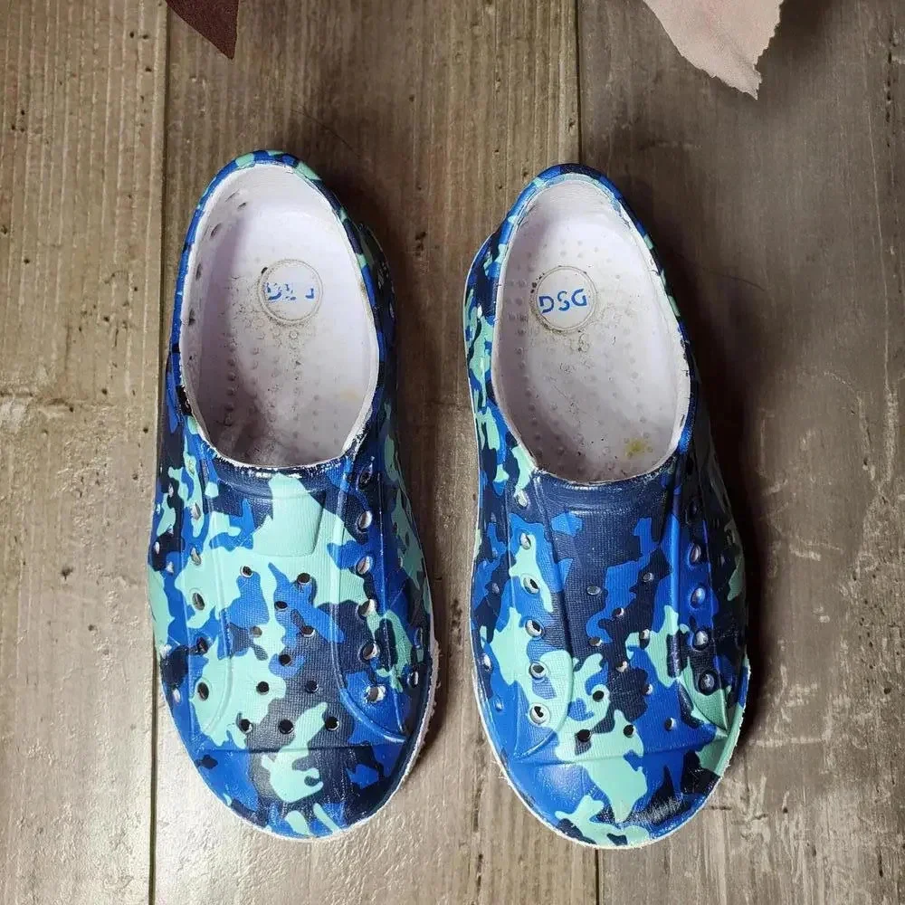 Dick's Sporting Goods DSG Kids Slip On Shoes Blue White Camo Size 8 Toddler Boy